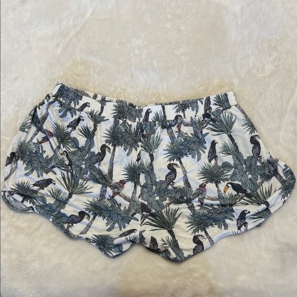 Tropical Paradise Women's Shorts with Side Slit XL - Picture 4 of 5